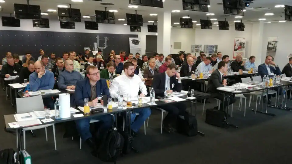 Teilnehmer beim Aigner-Fachseminar 2017 am Red Bull Ring