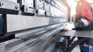 Bildbeschreibung zum Bild Absauganlage in Metallbearbeitungsbetrieb