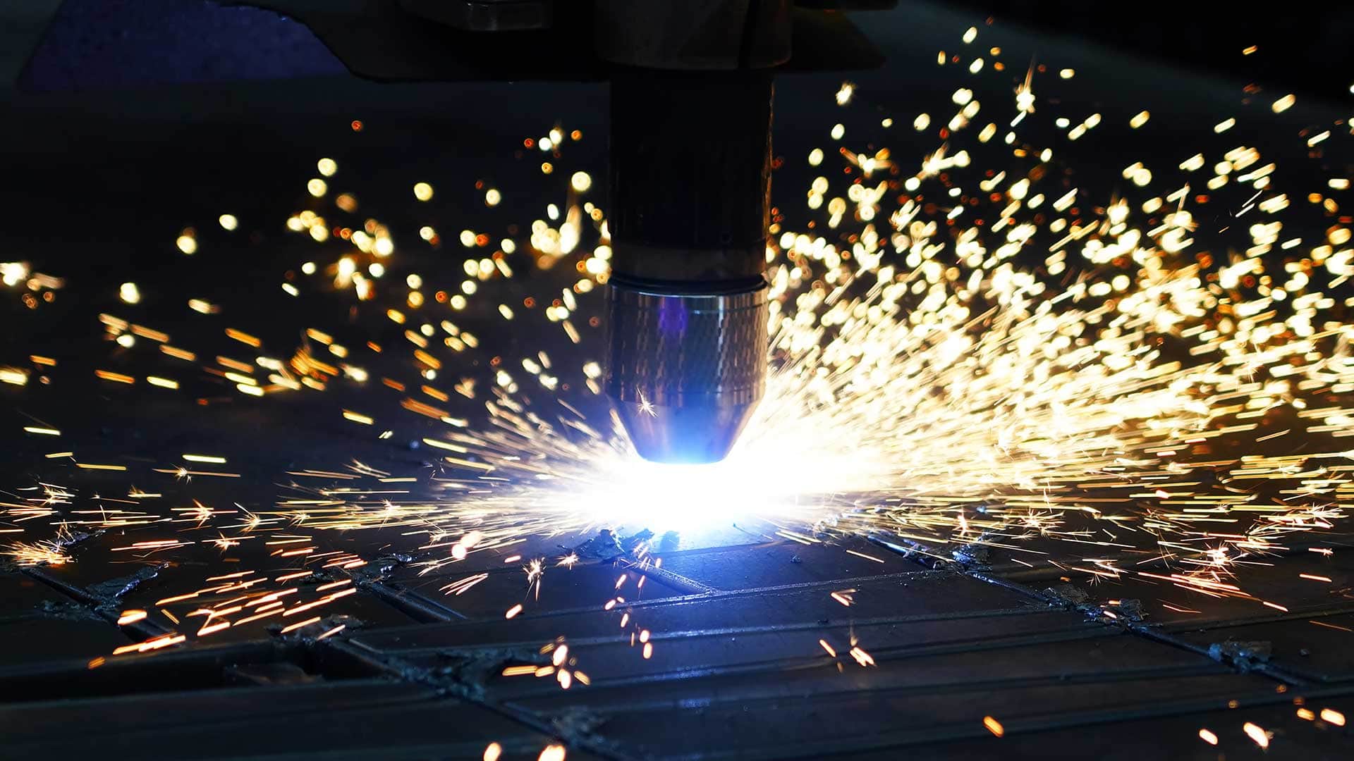 Bildbeschreibung zum Bild Schneidrauch absaugen Brennschneidtisch Industrieanlage